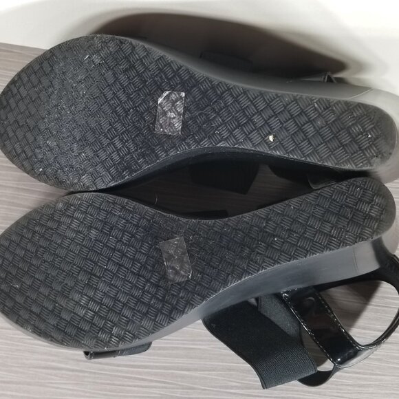 Charles David Criss-Cross Strap Wedge Sandals, Black, Womens Size 8 M - Picture 12 of 13